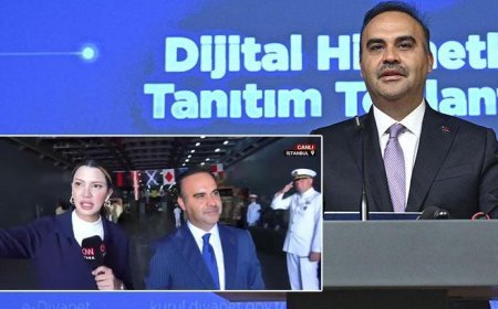 Bakan Kacır’dan TEKNOFEST Mavi Vatan’da CNN Türk’e Çelik Kubbe mesajı