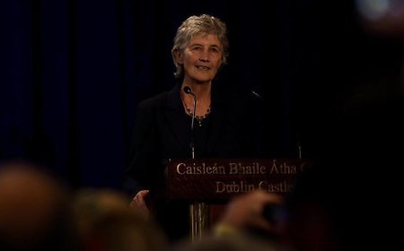 İrlanda'da Catherine Connolly ülkenin 10'uncu cumhurbaşkanı oldu