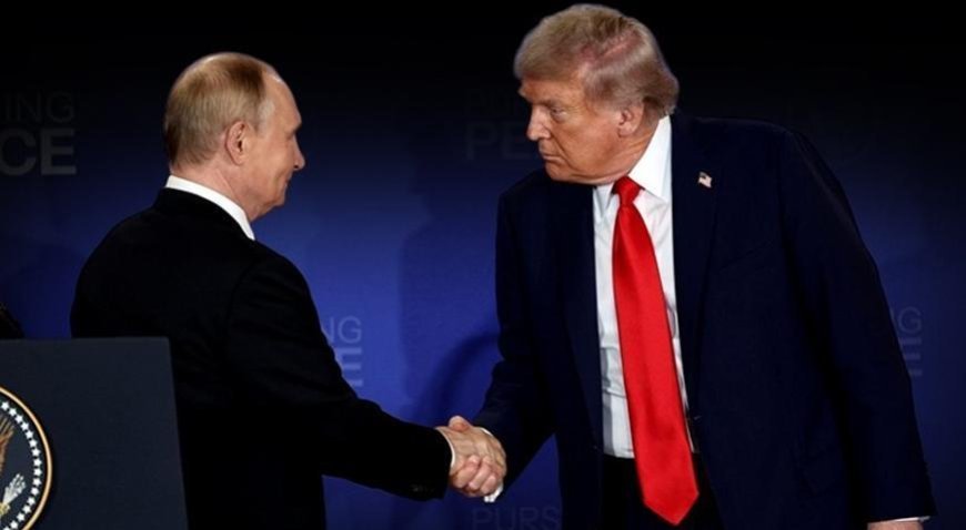 Beyaz Saray'daki kritik zirve öncesi Trump ile Putin görüşecek