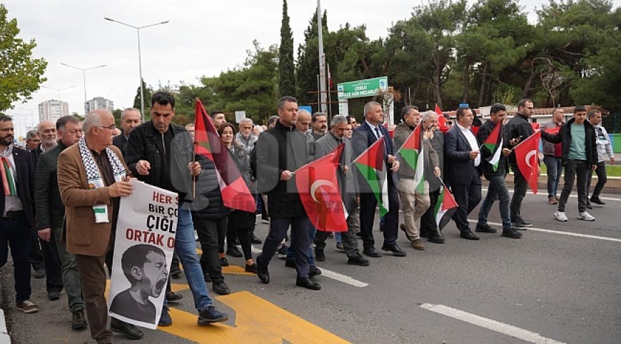 Çorlu’da Gazze Kararlılık Yürüyüşü Düzenlendi