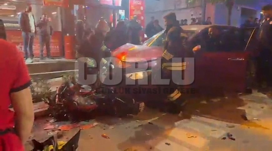 Şerit ihlali 7 aracı birbirine kattı: 2 yaralı