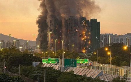 Hong Kong'da gökdelenlerde yangın! Şok görüntüler