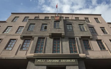 MSB'den Yunan Bakan'a tepki. "Hayalci açıklamalar olumlu atmosfere zarar veriyor"