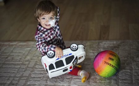 Pitbull saldırısına uğrayan minik Efe taburcu edildi