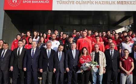 Gençlik ve Spor Bakanı Dr. Osman Aşkın Bak: Milli Sporcu Bursu, Türk sporunda devrim niteliğindedir