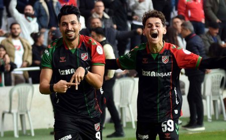 Karşıyaka'da Adem şimdiden gözde