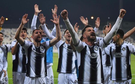 Altay evinde 3'te 3 peşinde