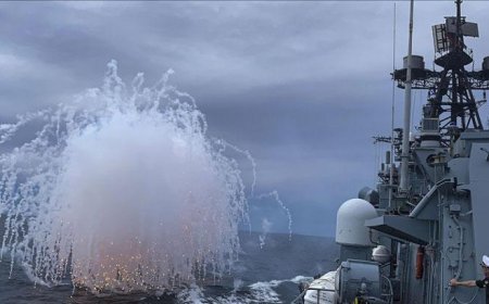 Ukrayna, Rusya’nın donanmasına saldırılara devam ediyor! Rusya’ya ait denizaltı vuruldu