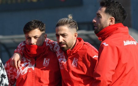 Balıkesirspor, Eskişehirspor önünde