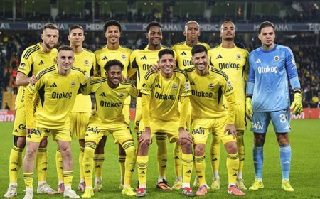 Fenerbahçe'de sakatlık şoku: En az 2 ay forma giyemeyecek!