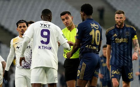 Eyüpspor-Fenerbahçe maçının hakem kararlarını Fırat Aydınus mercek altına aldı: 'Net penaltıyı atladı!'