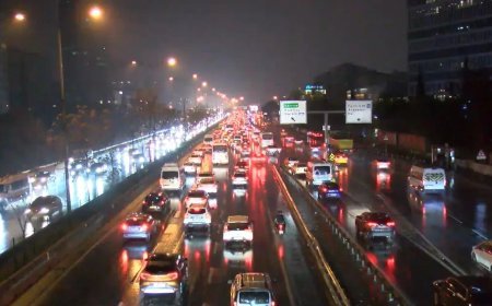 Harita kırmızıya büründü, trafik durma noktasına geldi