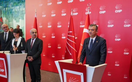 İmralı heyeti CHP'yi ziyaret etti