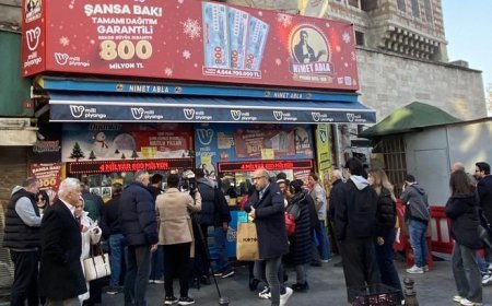 Yılbaşına sayılı günler kaldı; Nimet Abla gişesi önünde yoğunluk arttı