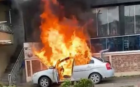 Otomobilde başlayan yangın binaya sıçradı