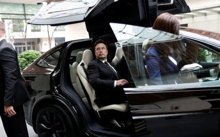 Elon Musk'tan Tesla'da "neşeli" değişiklik