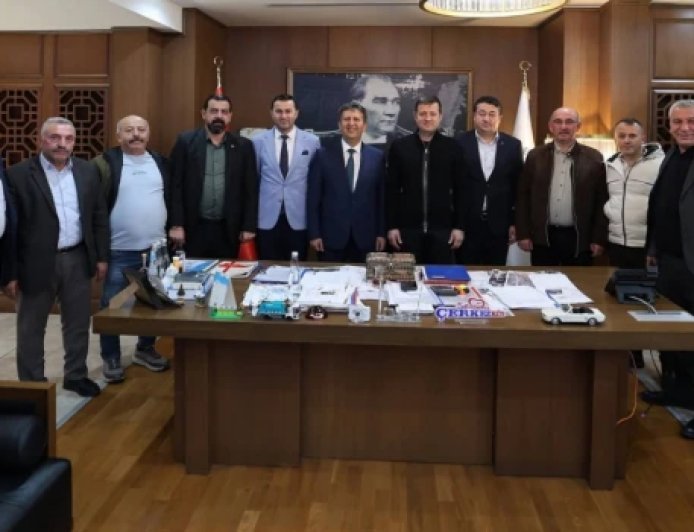 ARTOVA BELEDİYE BAŞKANI ALİ GÜLER’DEN BAŞKAN AKAY’A ZİYARET