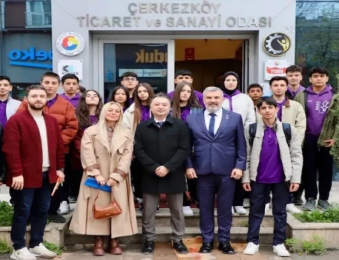 ROBOTİK KODLAMA ÖĞRENCİLERİNDEN ÇTSO’YA ZİYARET