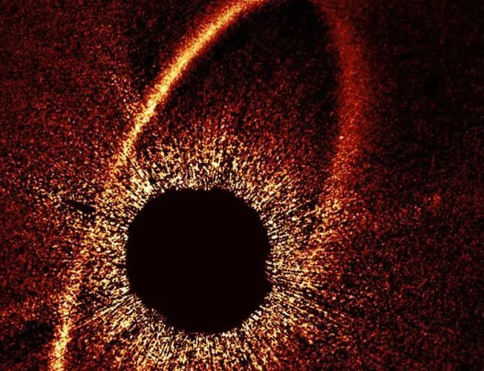 Hubble Uzay Teleskobu çekti. Kozmik çarpışmadan geriye kalanlar