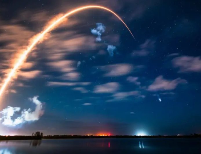 Starlink uydusu patladı. Hızla Dünya'ya doğru düşüyor