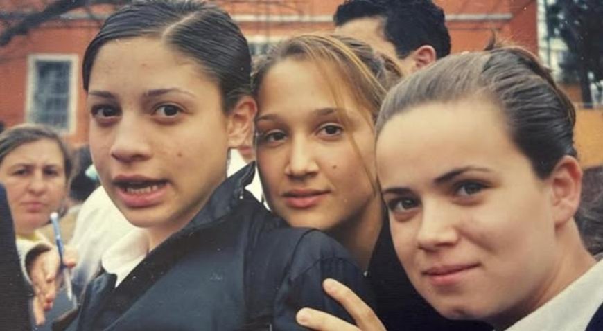 Resimdeki ünlüyü tanıdınız mı? 'Hey gidi...' diyerek paylaştı