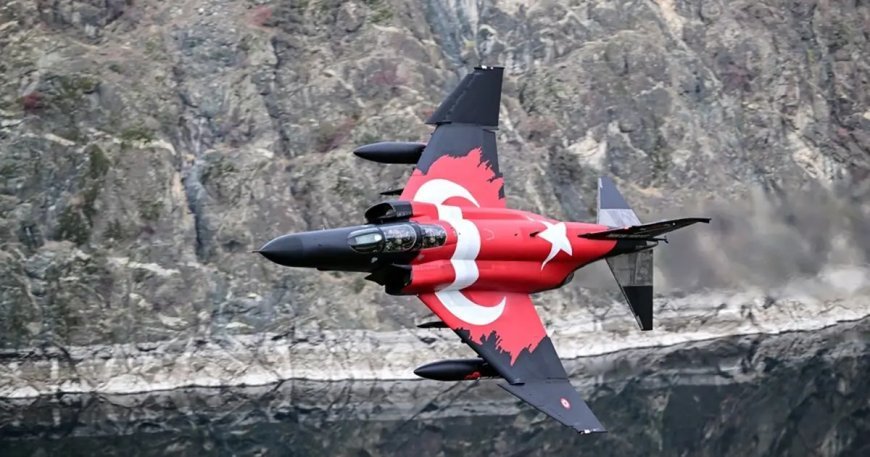 Baba fantom F-35'le karşılaştı, tatbikatın yıldızı oldu