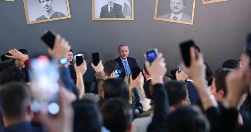 Cumhurbaşkanı Erdoğan gençlerle buluştu. "Zaferi kucaklayacak olanlar sizlersiniz"