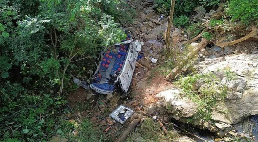 SON DAKİKA HABERLER: Kolombiya'da feci olay! Okul otobüsü kaza yaptı, çok sayıda ölü var