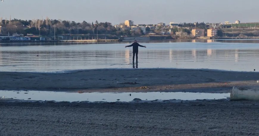 Tekirdağ’da tedirgin eden görüntü. Deniz 20 metre çekildi
