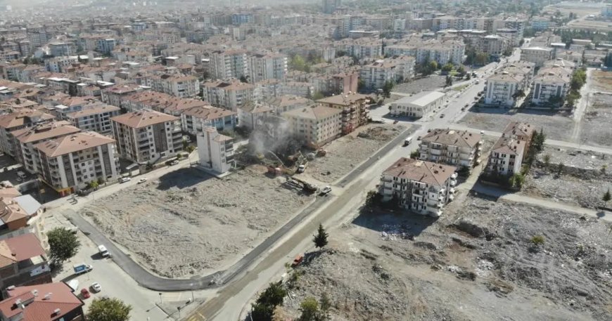 Palmiye Sitesi davasında 10 sanığa hapis, 4 sanığa beraat kararı