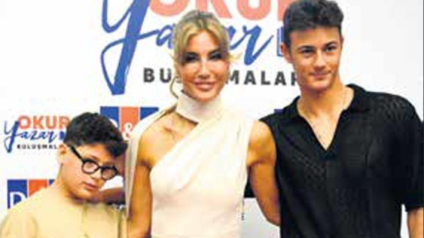 Ruhunu yansıtmak için iki yıl yazdı