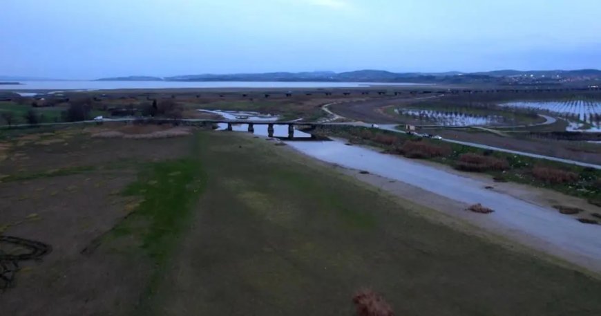 Büyükçekmece Gölü alarm veriyor. Doluluk oranı yüzde 14'e düştü