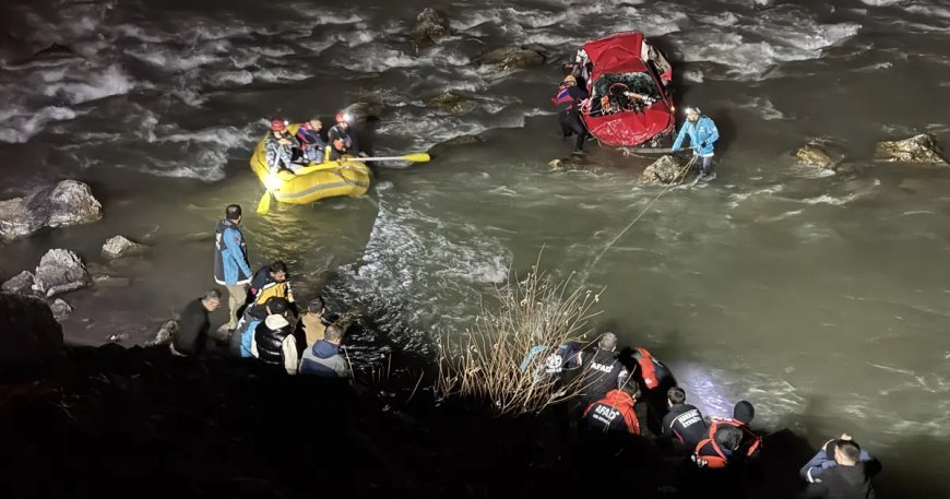 Zap Suyu'nda can pazarı. 250 metreden yuvarlandı