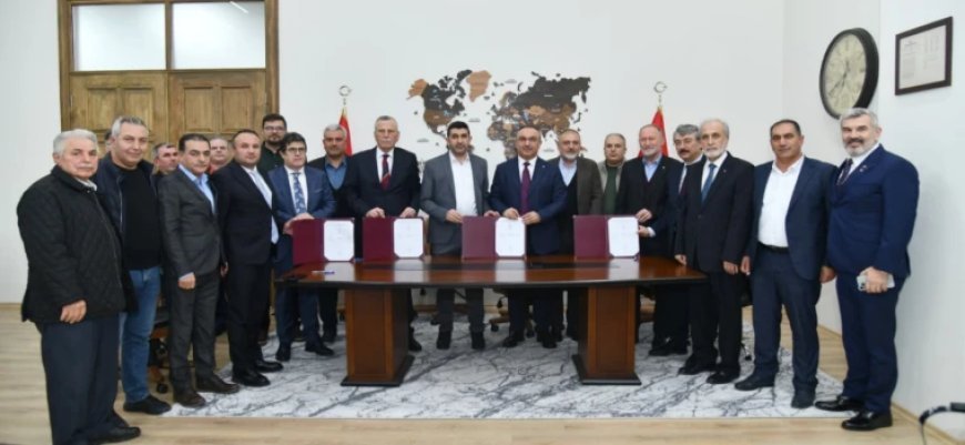 VALİ SOYTÜRK PROTOKOL TÖRENLERİNE KATILDI