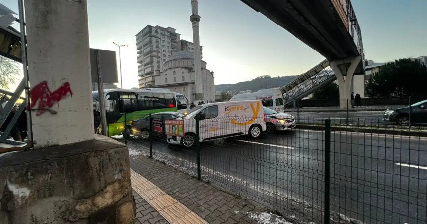 5 araç birbirine girdi, yol trafiğe kapandı