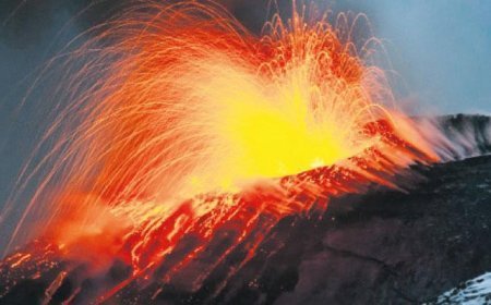 Günün fotoğrafı | Etna yine alev alev
