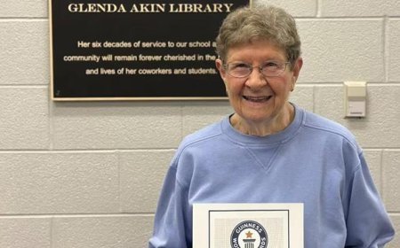 Tam 61 yıldır aynı okulda çalışıyor! Öğrencisi öğretmen oldu ondan önce emekli oldu