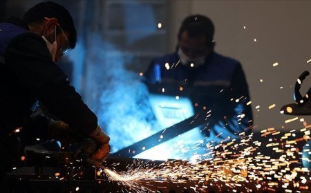 İSO Türkiye İmalat PMI aralık ayında 48,9'a yükseldi