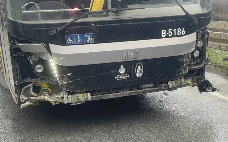 Arnavutköy'de İETT otobüsü bariyerlere çarptı