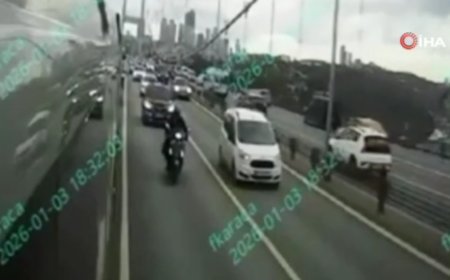 İstanbul'da şiddetli lodos. Metrobüs şoförü motosikletlilere siper oldu