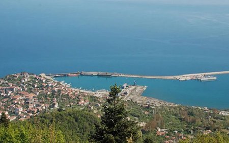Karadeniz’de petrol tankerine drone saldırısı. İnebolu'ya çekilecek