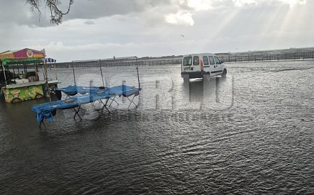Lodos vurdu, Tekirdağ sahili suyla kaplandı