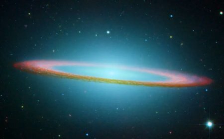 NASA'dan günün karesi. 28 milyon ışık yılı uzaktaki Sombrero Galaksisi