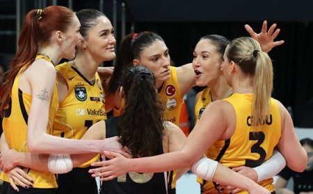 Sultanlar Ligi'nde dev maç! VakıfBank, Eczacıbaşı Dynavit'i ağırlayacak