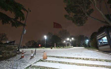 Kar geri döndü! İstanbul'un bazı ilçeleri beyaza büründü