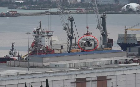 Drone saldırısına uğrayan gemi Samsun Limanı’na sığındı