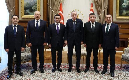 Cumhurbaşkanı Erdoğan, Cumhurbaşkanlığı Külliyesi’nde Özbekistanlı bakanlar ve güvenlik yetkililerini kabul etti