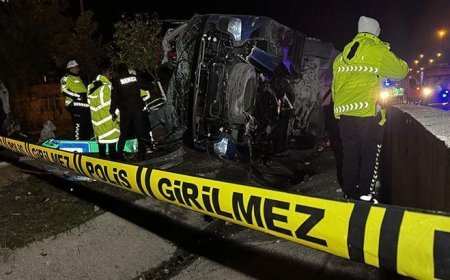 Adana'da otobüs devrildi! 8 kişi yaralandı