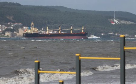 Çanakkale Boğazı gemi geçişlerine kapatıldı