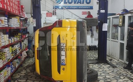 Bakım için servise bırakılan taksi liftten düştü